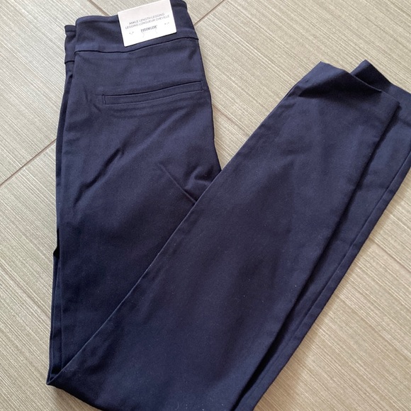 Ankle pant - Picture 1 of 5